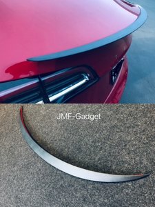 Tesla Model 3 Mat Grijs Carbon Koffer Spoiler